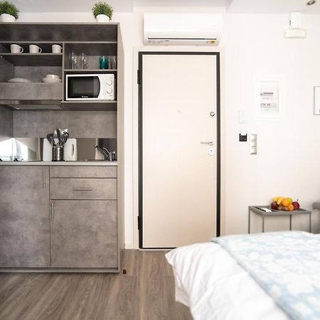 דירות אתונה A13 Pristine & Sunny 30M2 Flat Near Syntagma Sq מראה חיצוני תמונה