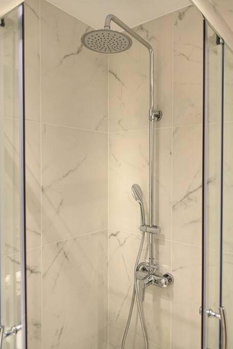 דירות אתונה A13 Pristine & Sunny 30M2 Flat Near Syntagma Sq מראה חיצוני תמונה